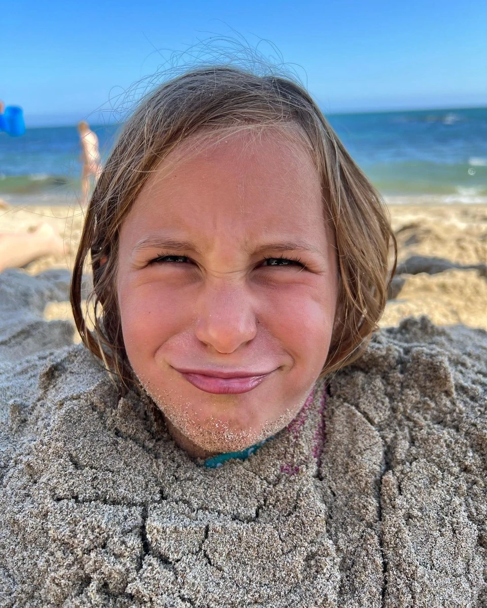 Донька Ейврі