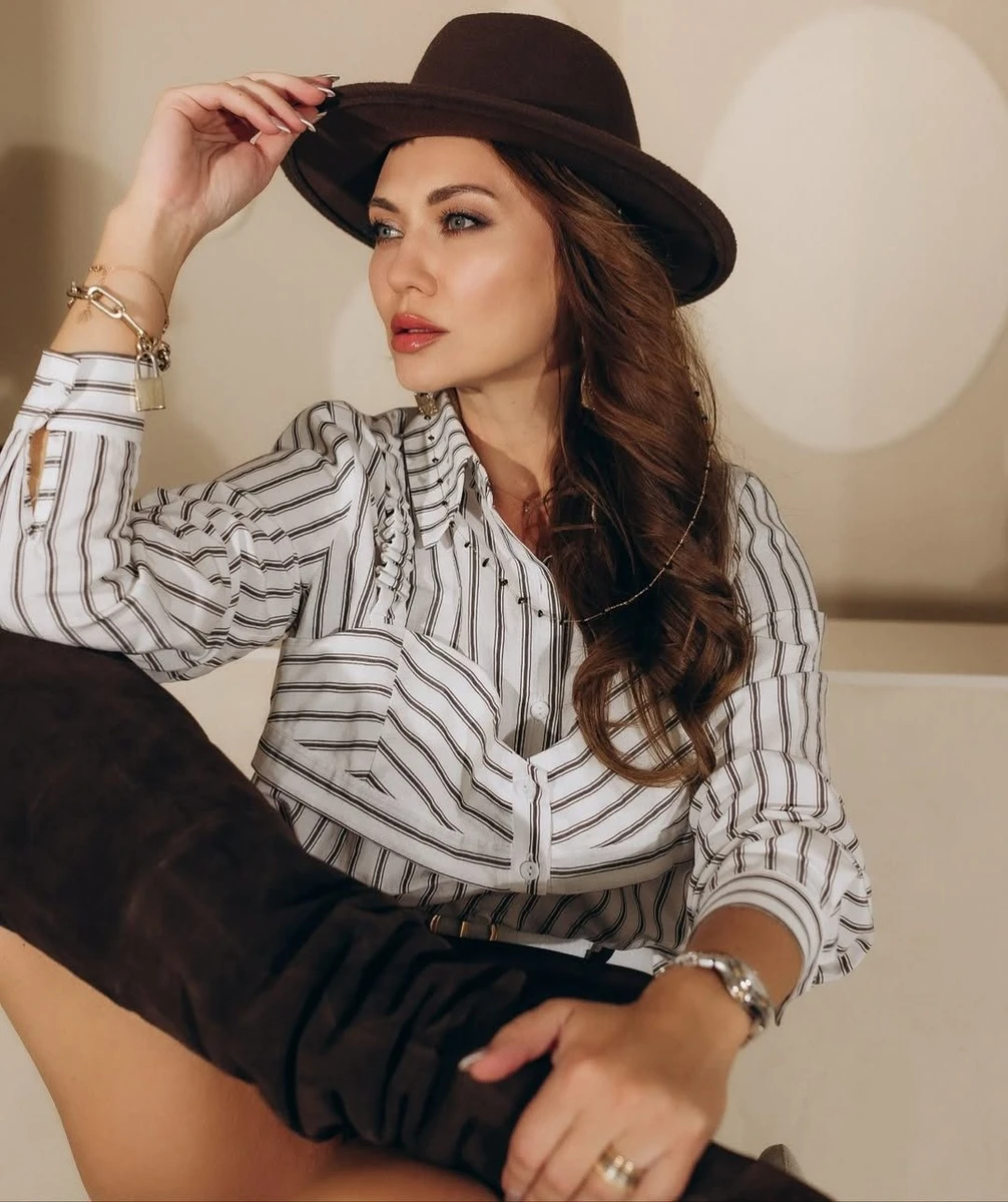 Акториса Анна Саліванчук