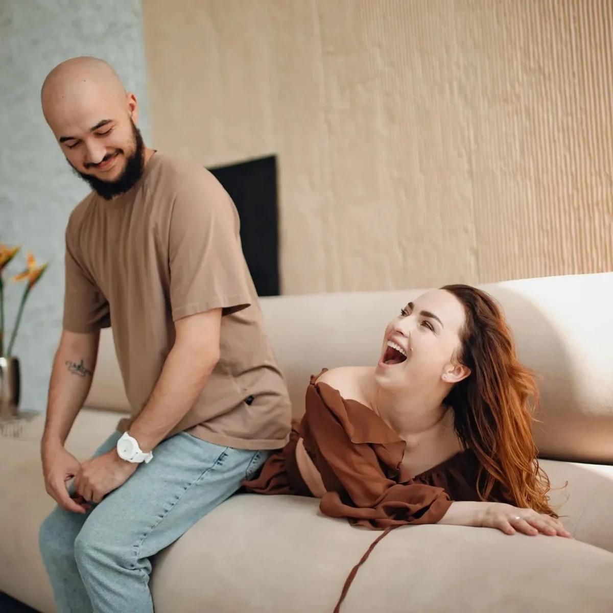 Вікторія Булітко показала, як наречений сів на неї