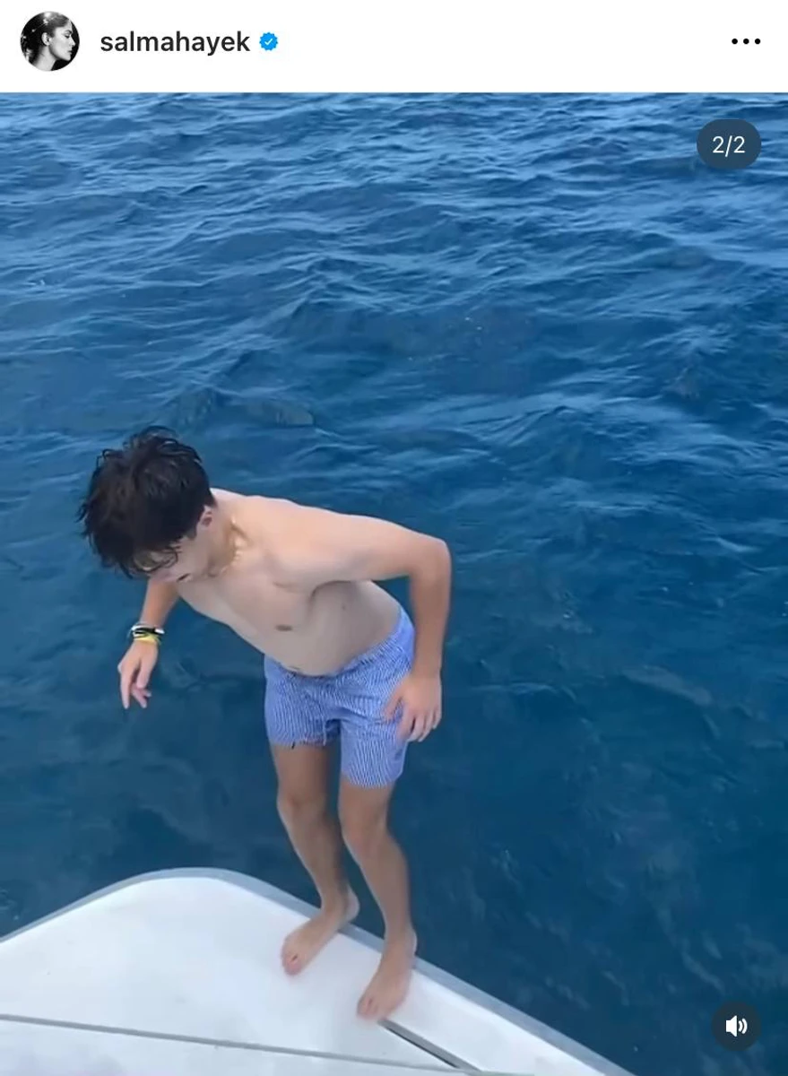 Сальма також показала розваги хлопця під час відпочинку на яхті