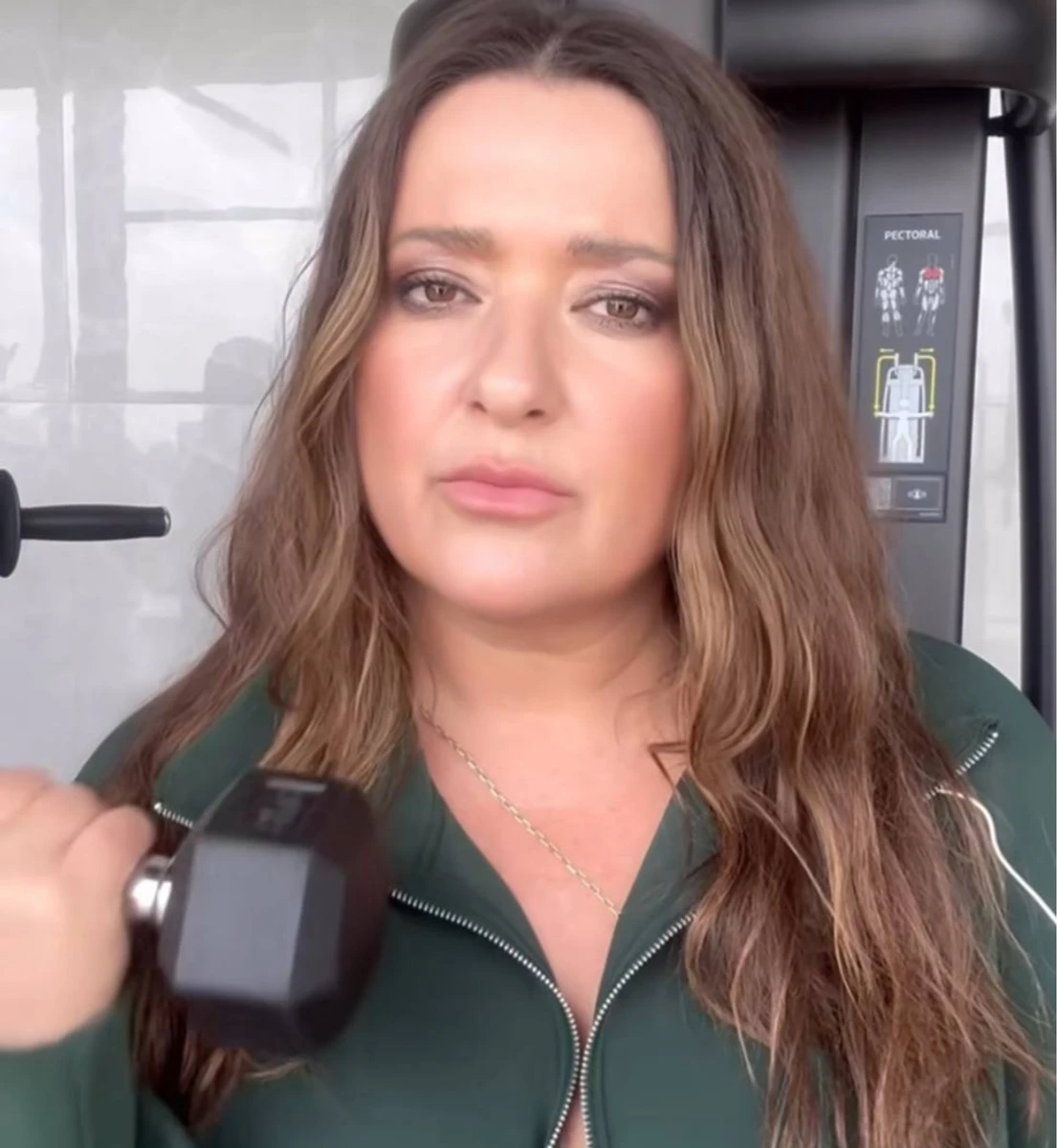 Наталка Могилевська з гантелями