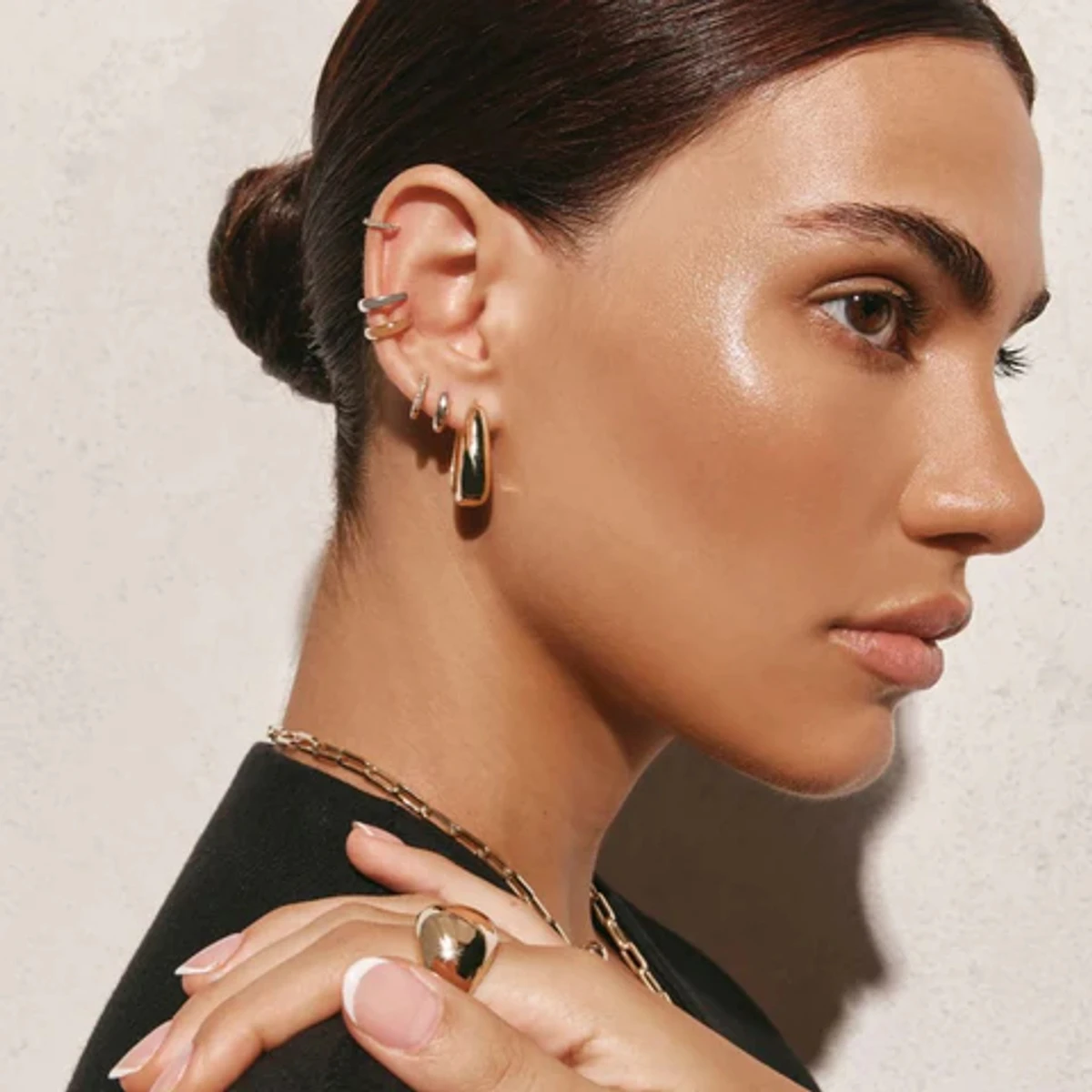 Золоті срібні прикраси