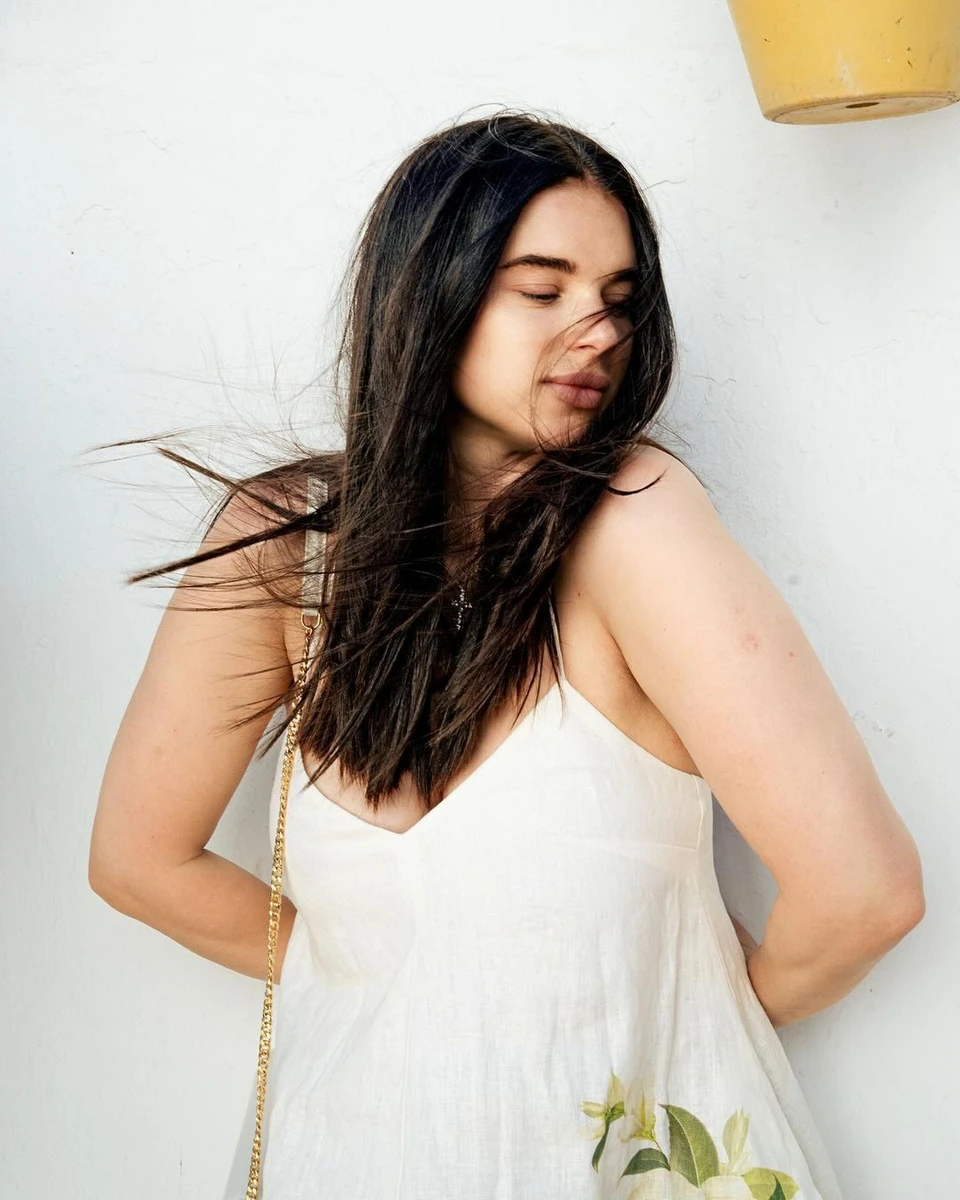 Геотегом Катерина вказала іспанську Естепону. Але, як відомо, вже в ніч із 18-го на 19-те травня Олександр битиметься з Тайсоном Ф'юрі в Саудівській аравії 