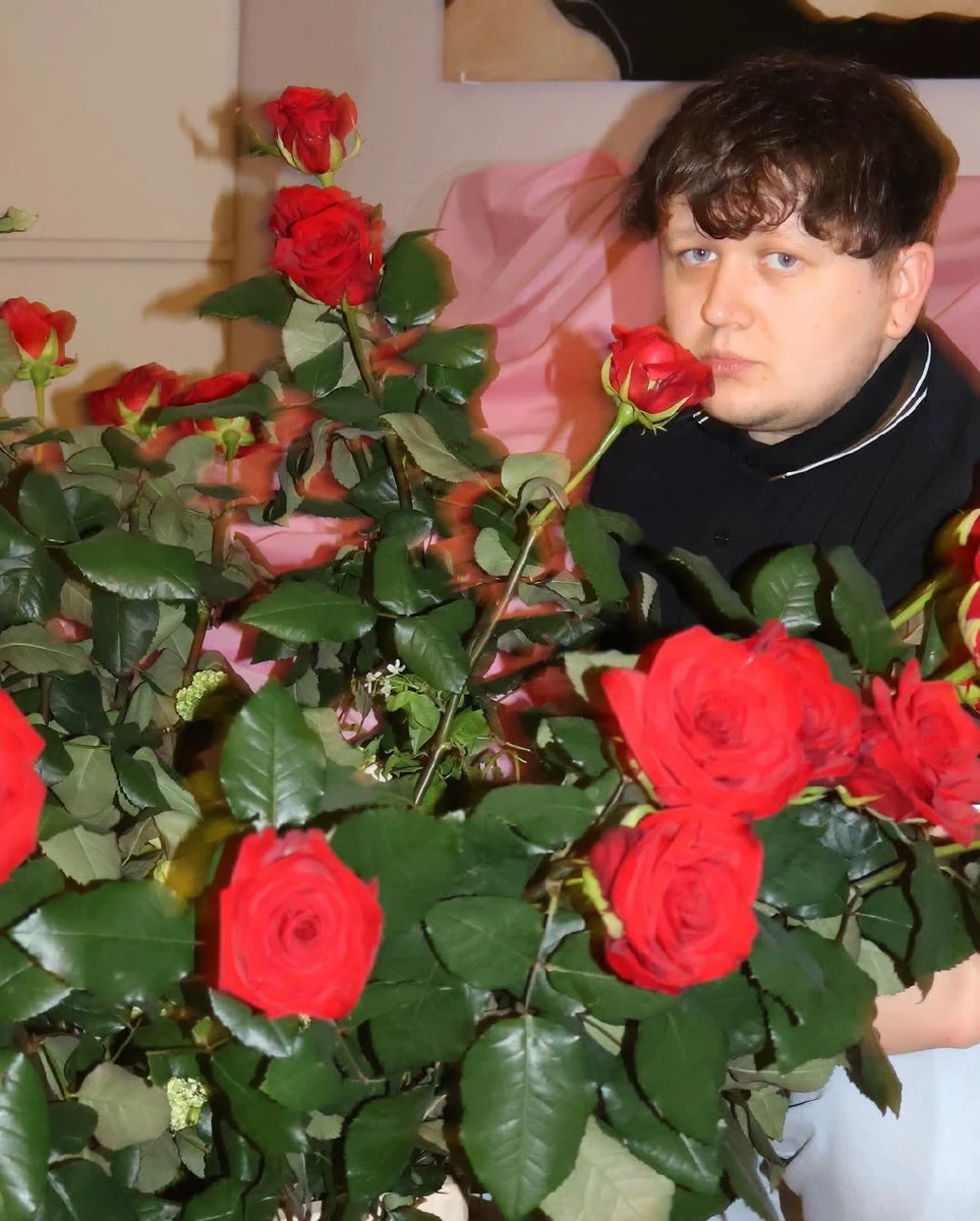 Лебіга у трояндах