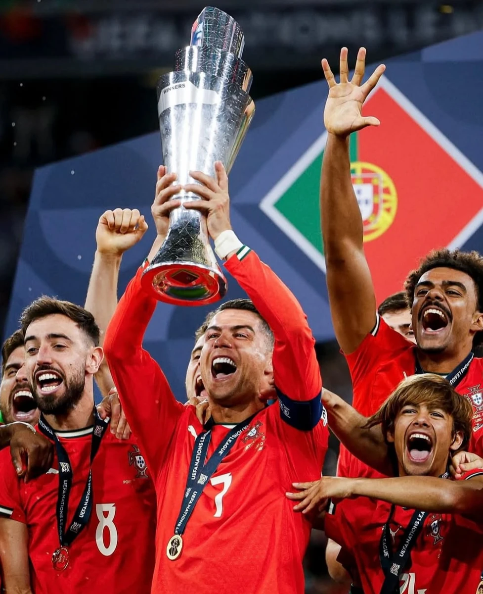 Наречена Роналду показав, як він радів перемозі на матчі