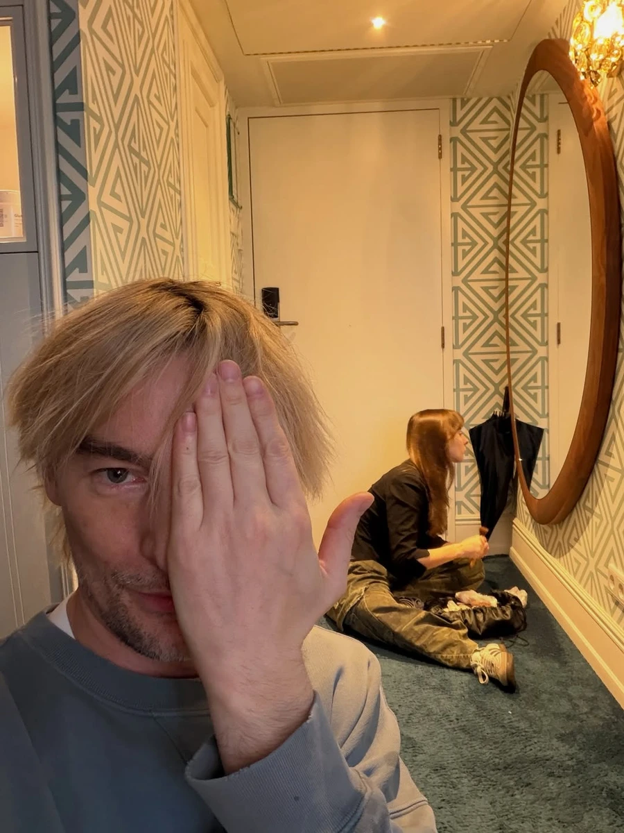 Алан Бадоєв показався з донькою у Парижі