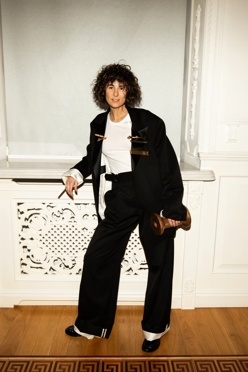 Дарія Біла - театральна художниця, авторка серії дитячих книжок Містер Подушка, засновниця та креативна директорка бренду MY THEATRE by Dariia Bila