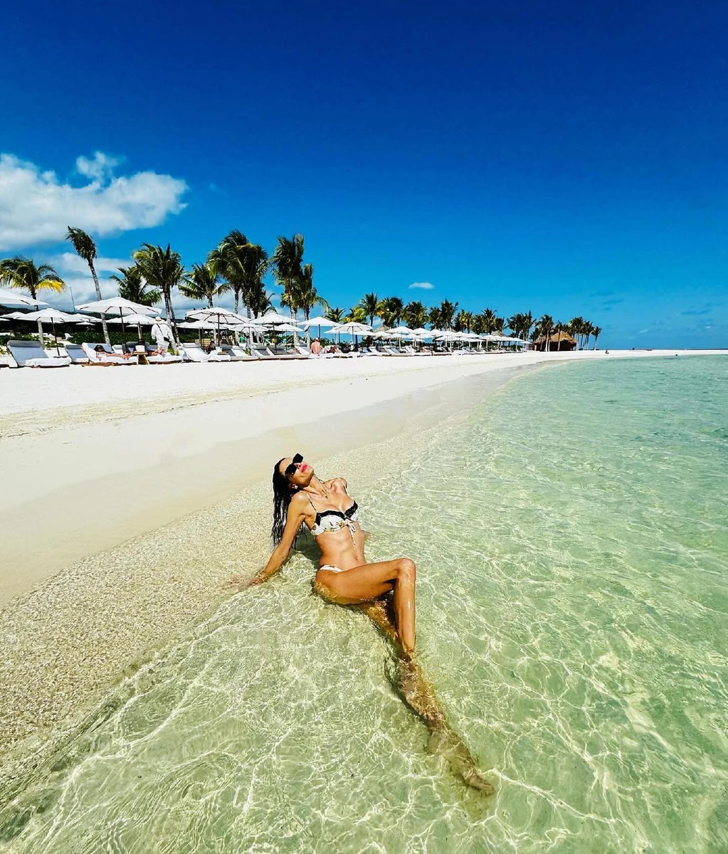 А ще кілька років тому модель багато фотографувалася топлес