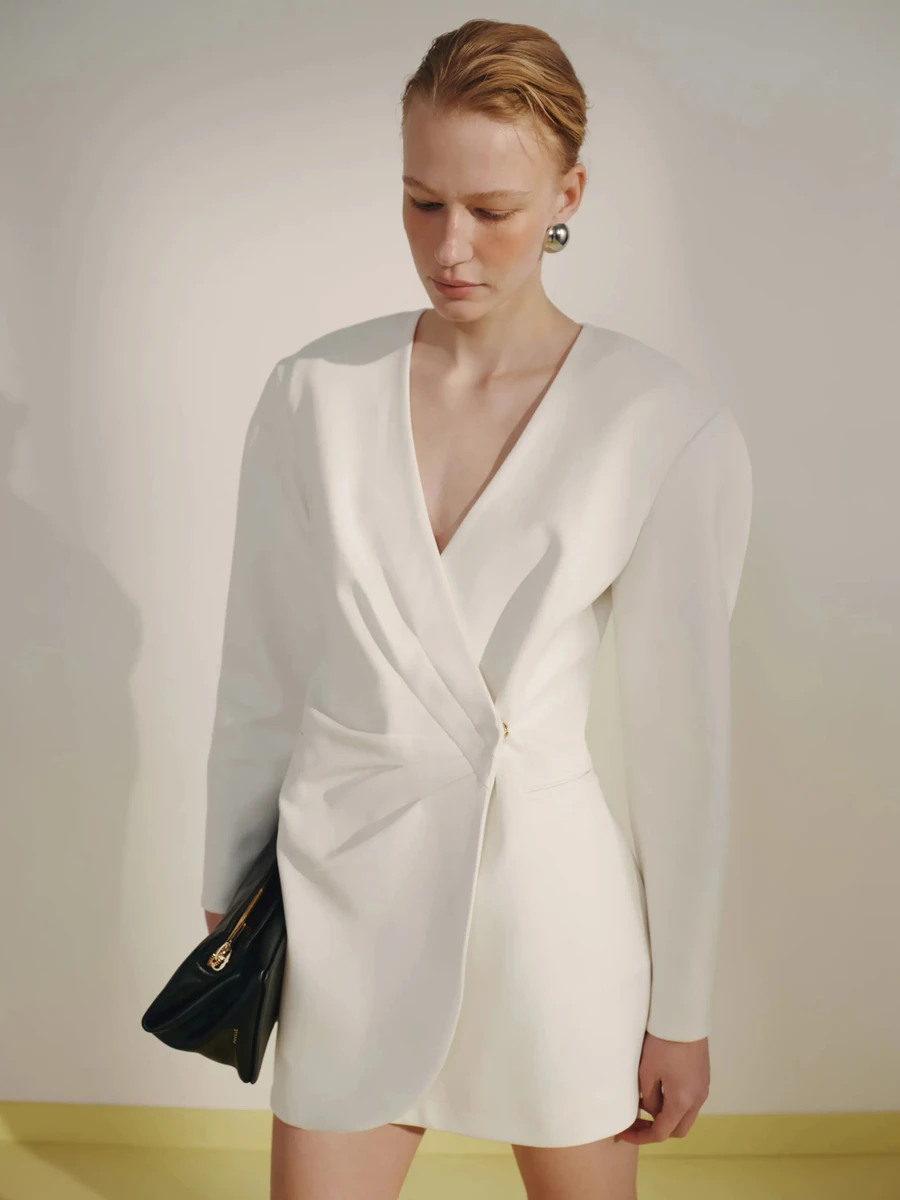 Сукня із запахом