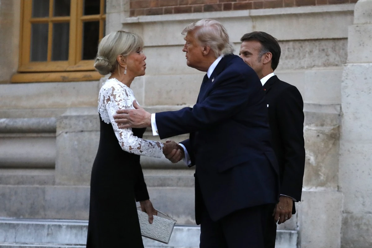 Бріджит Макрон і Дональд Трамп