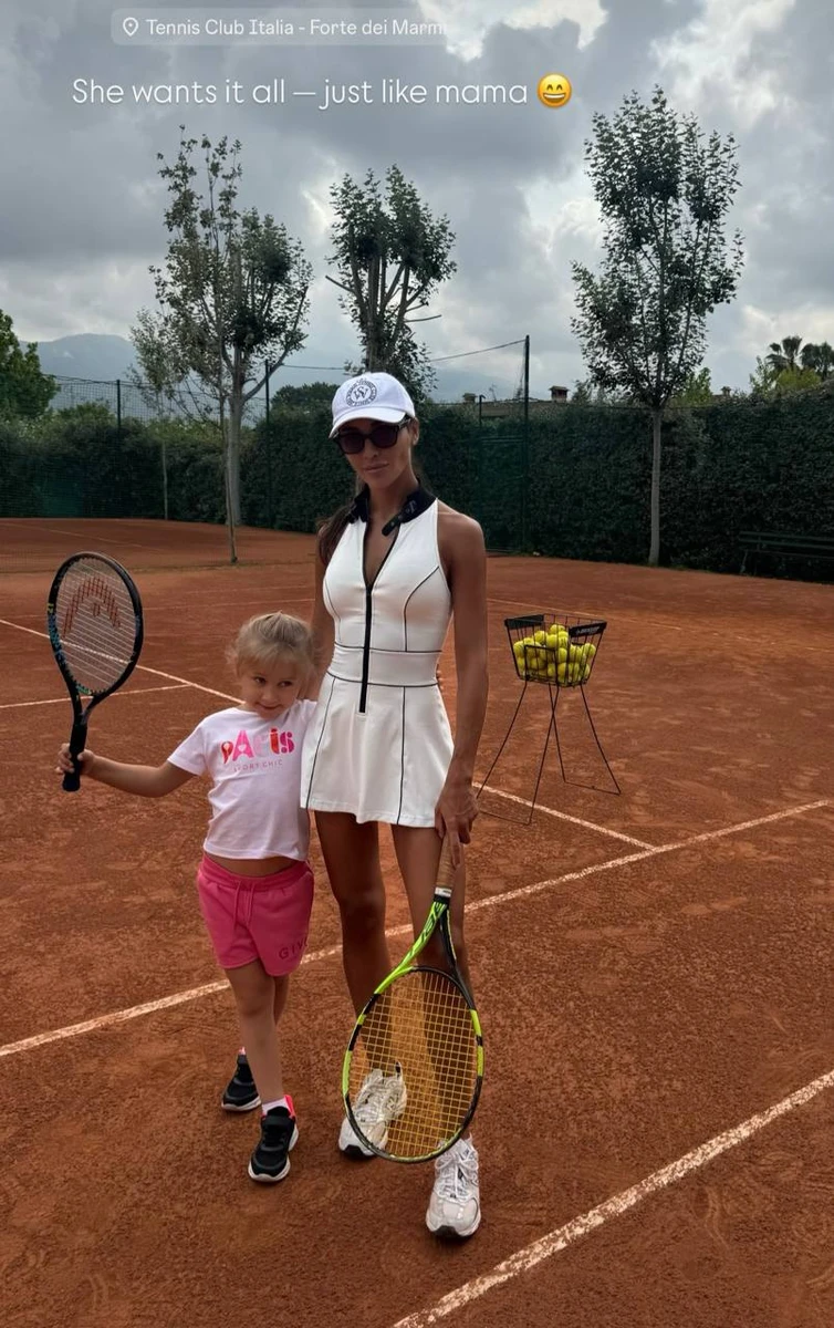 Дімопулос з донькою за тенісом