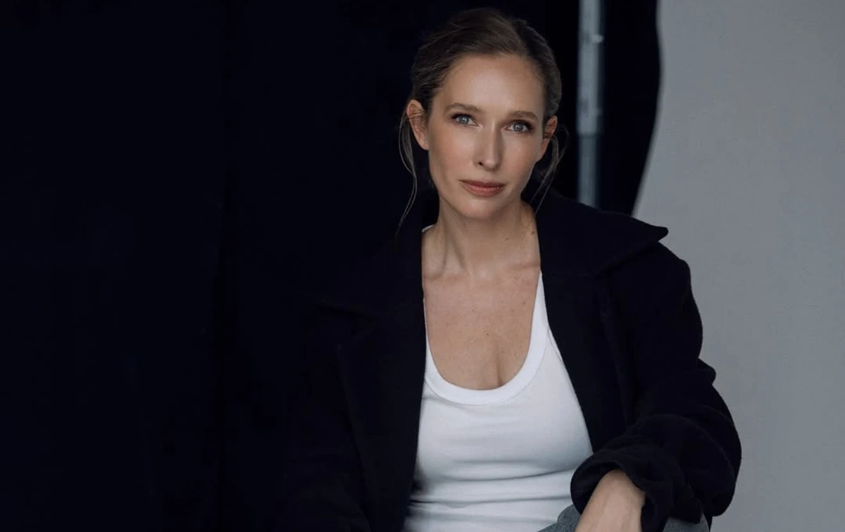 Катерина Осадча позує для фото