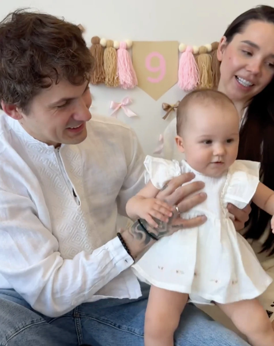 Євген Кот і Наталія Татарінцева погралися з донькою