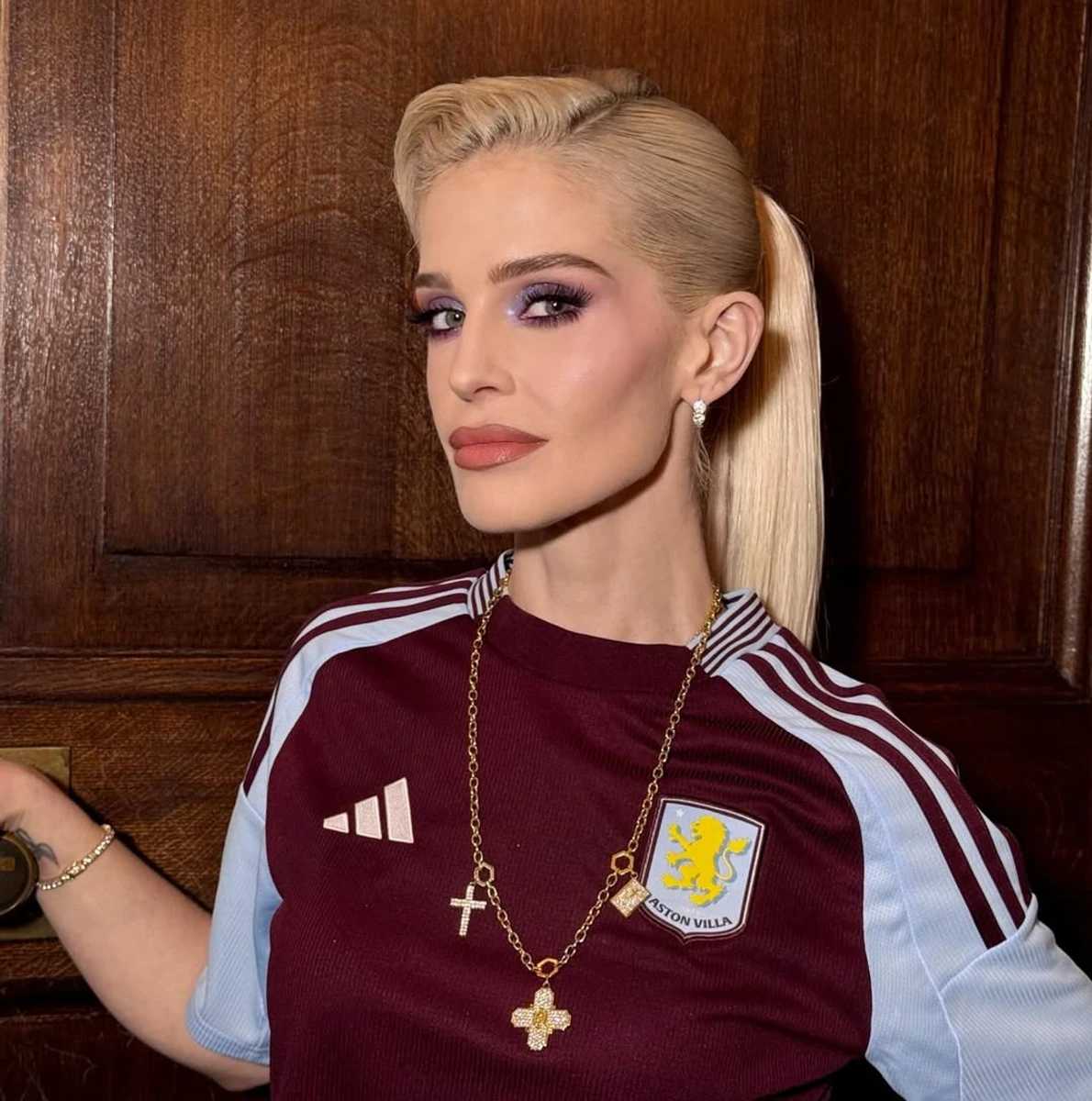 У мережі підозрюють, що Келлі Озборн зробила пластику