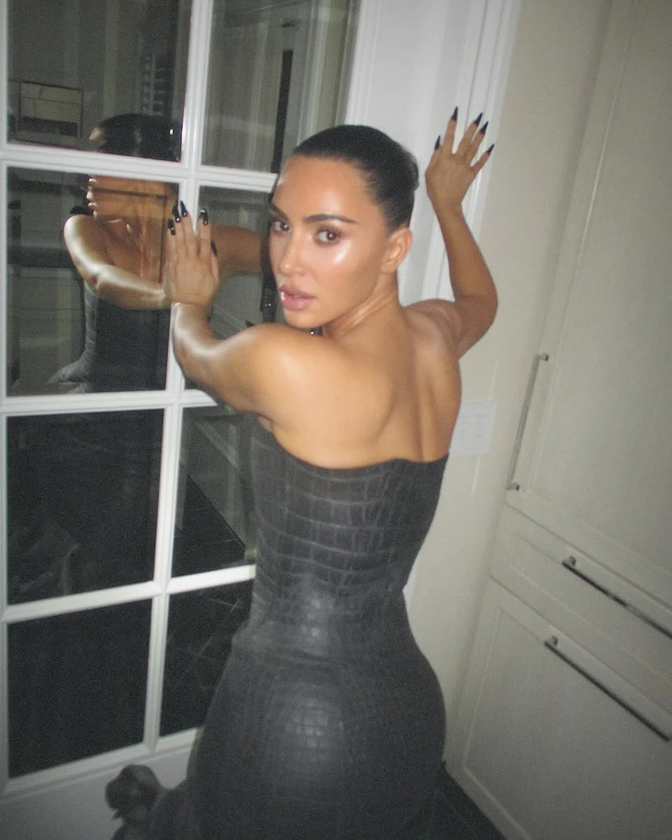 Кім Кардашян блогерка