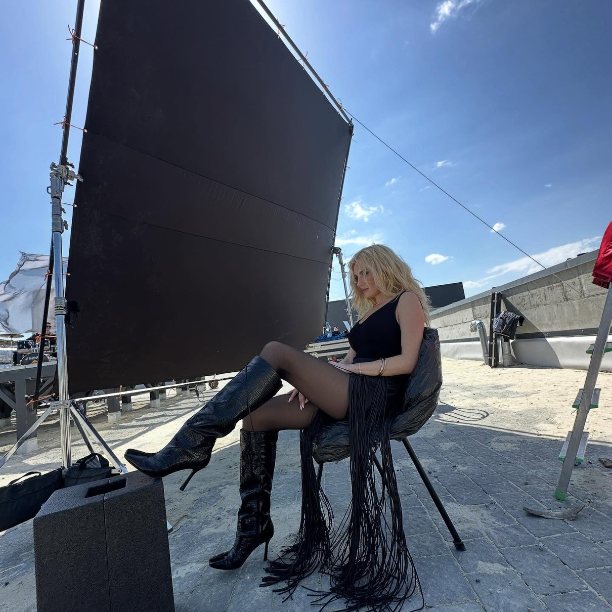 Федишин виставила ноги