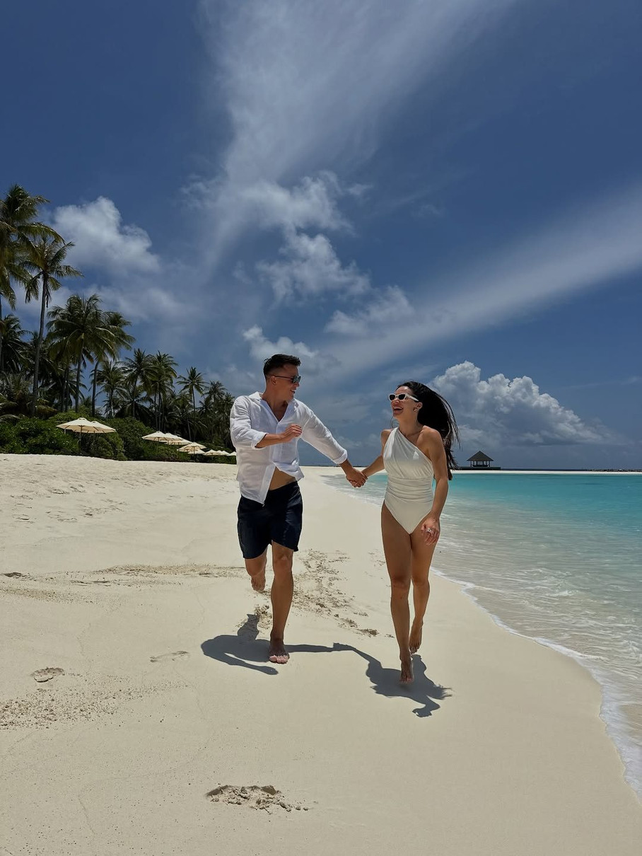 Євген Коноплянка і його дружина