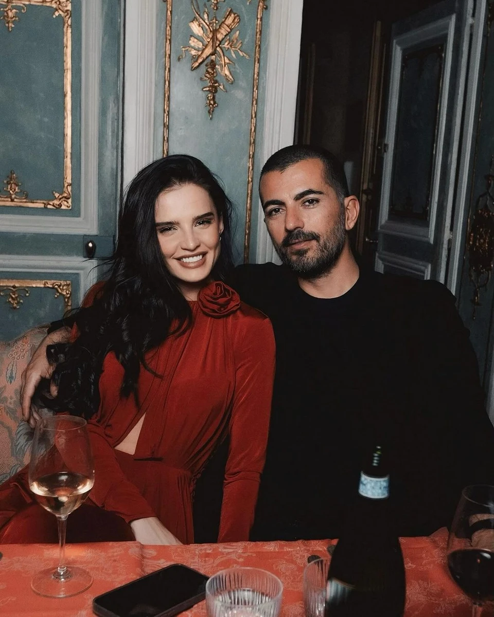 Андрес із чоловіком, французьким бізнесменом Давидом Барокасом