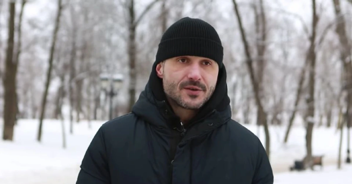 Федінчик також зізнався, що ніколи не замовляв клінінг, бо завжди прибирає і готує сам. А також заявив, що його мета зараз - переплисти Босфор разом з іншими ветеранами 