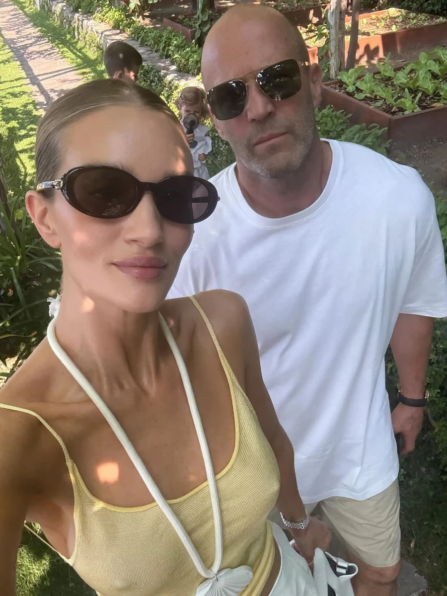 Суворе обличчя - фішка поганого хлопця Стейтема 