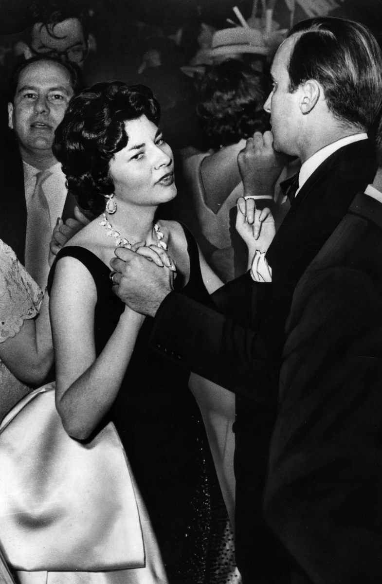 Імператриця Ірану Сорая