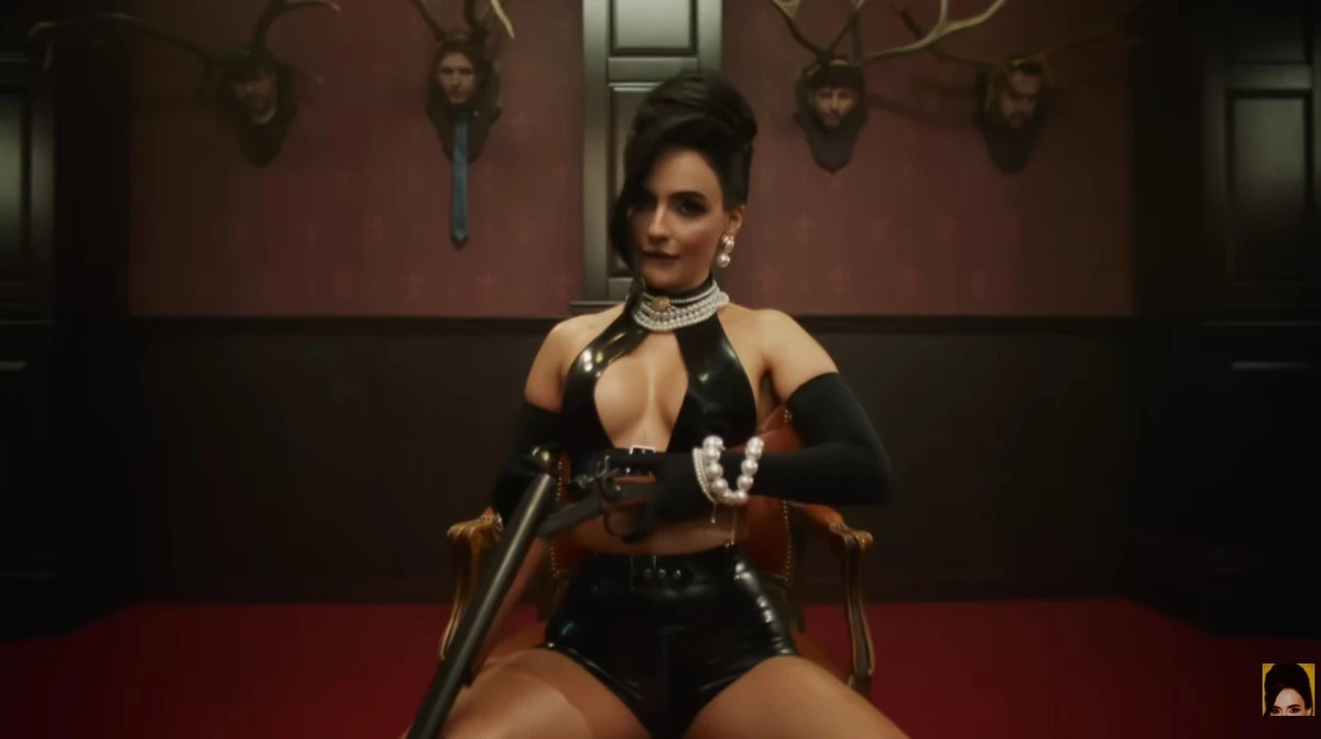 Анна Трінчер і її новий кліп