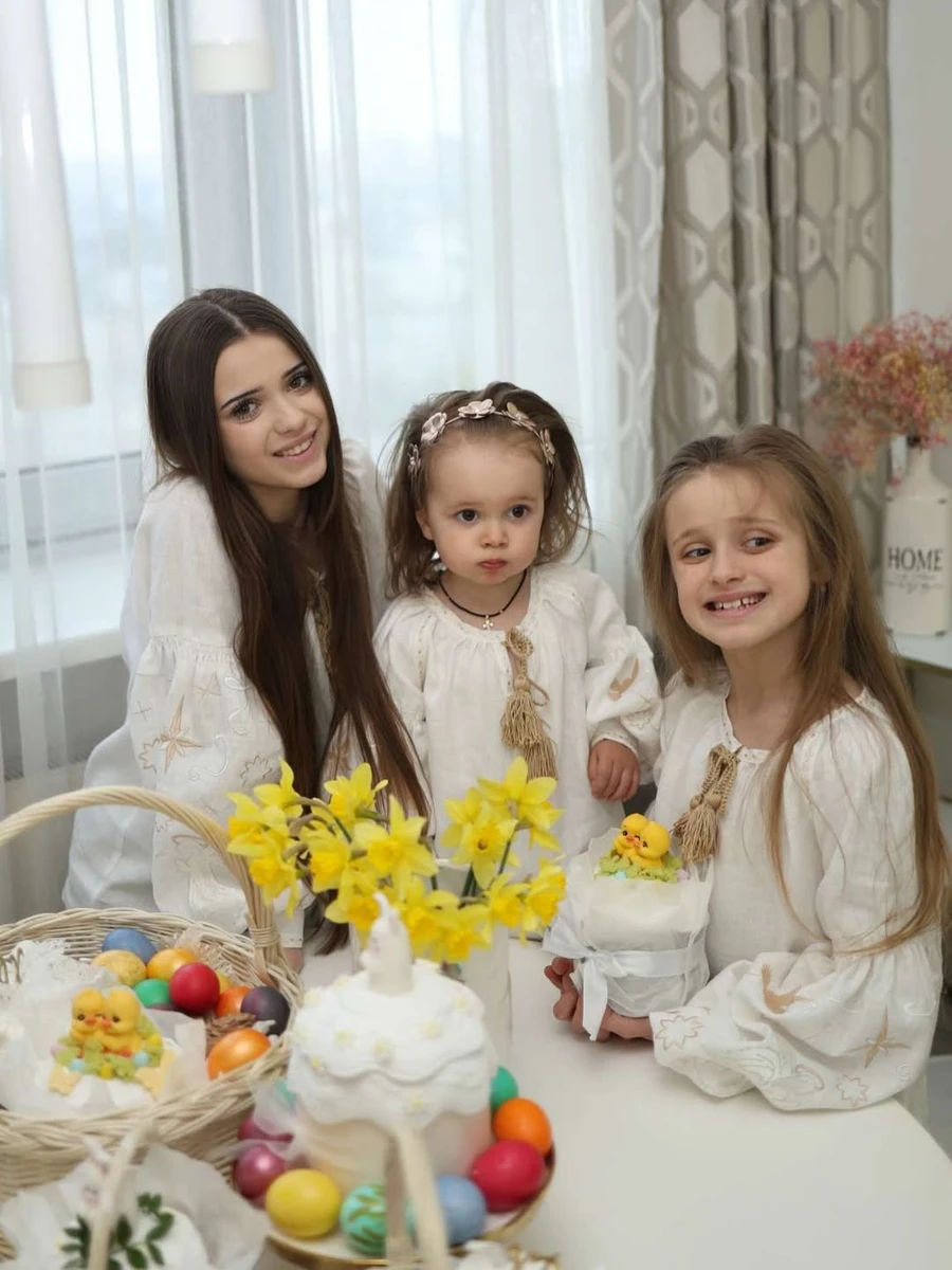 Лілія Ребрик похвалилася фото доньок