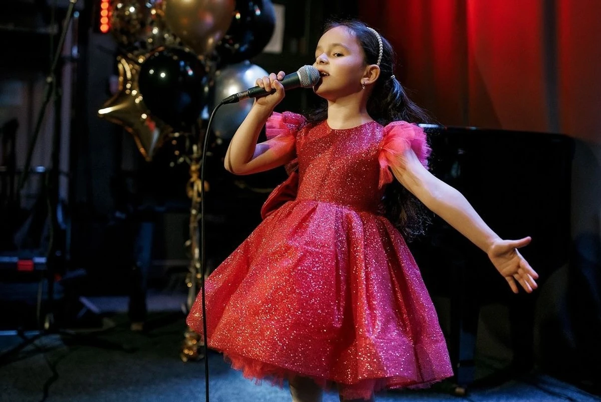 Донька Мірошниченко