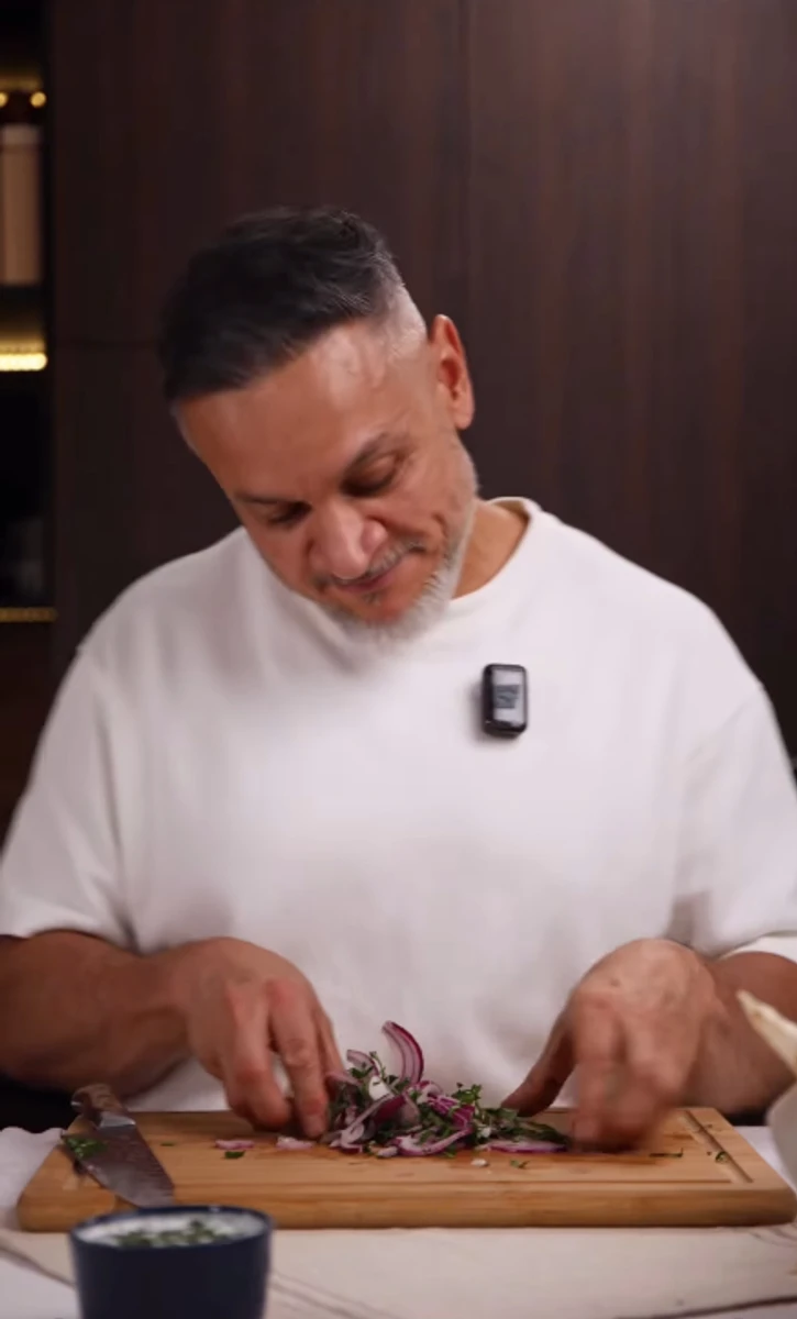 Ектор Хіменес-Браво поділився цікавим рецептом з фаршу