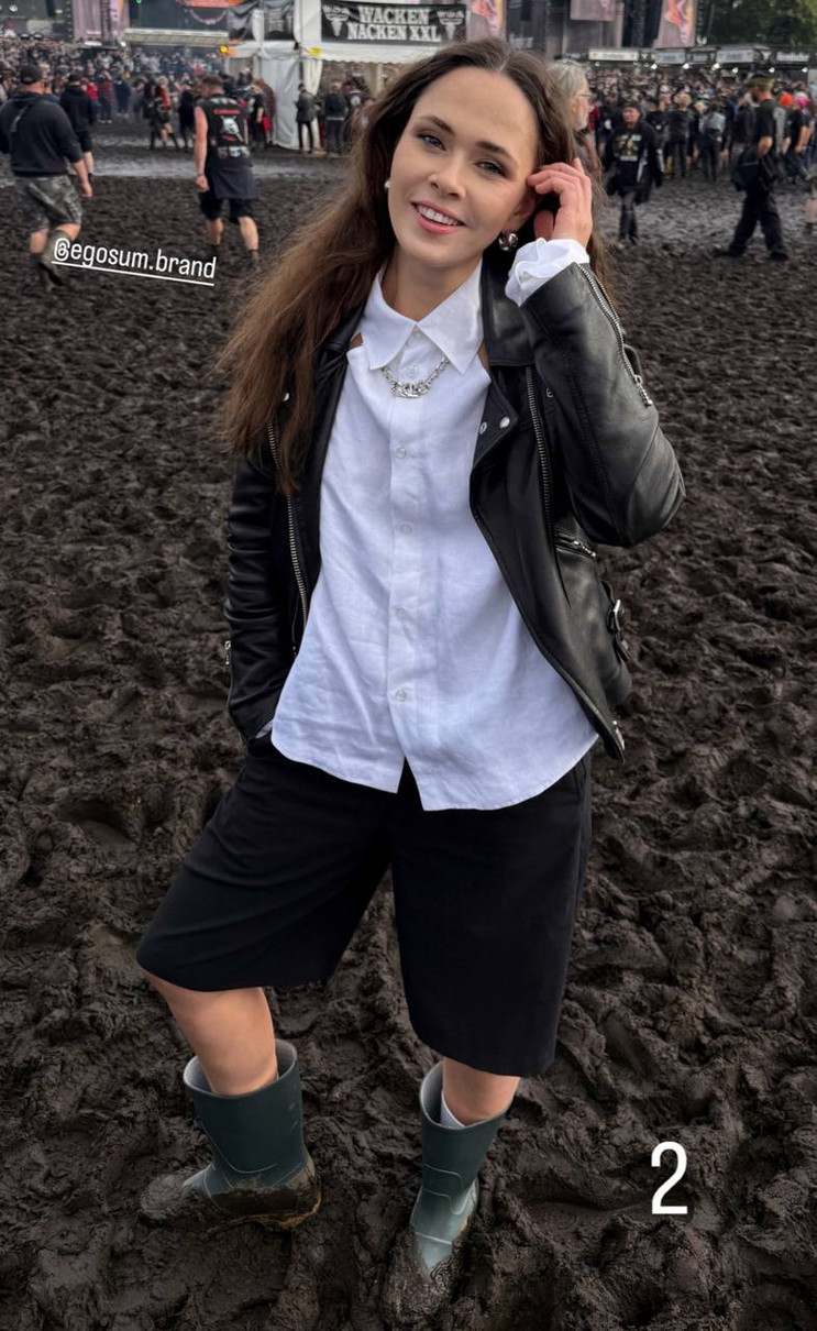 Саніна у сорочках