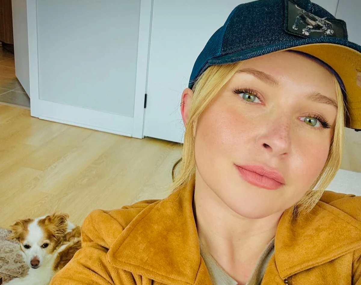 Хейден Пенетьєр робить селфі