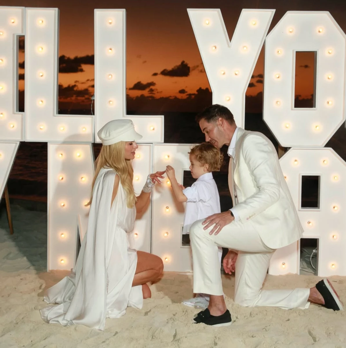 Періс Хілтон зробили пропозицію: що відомо