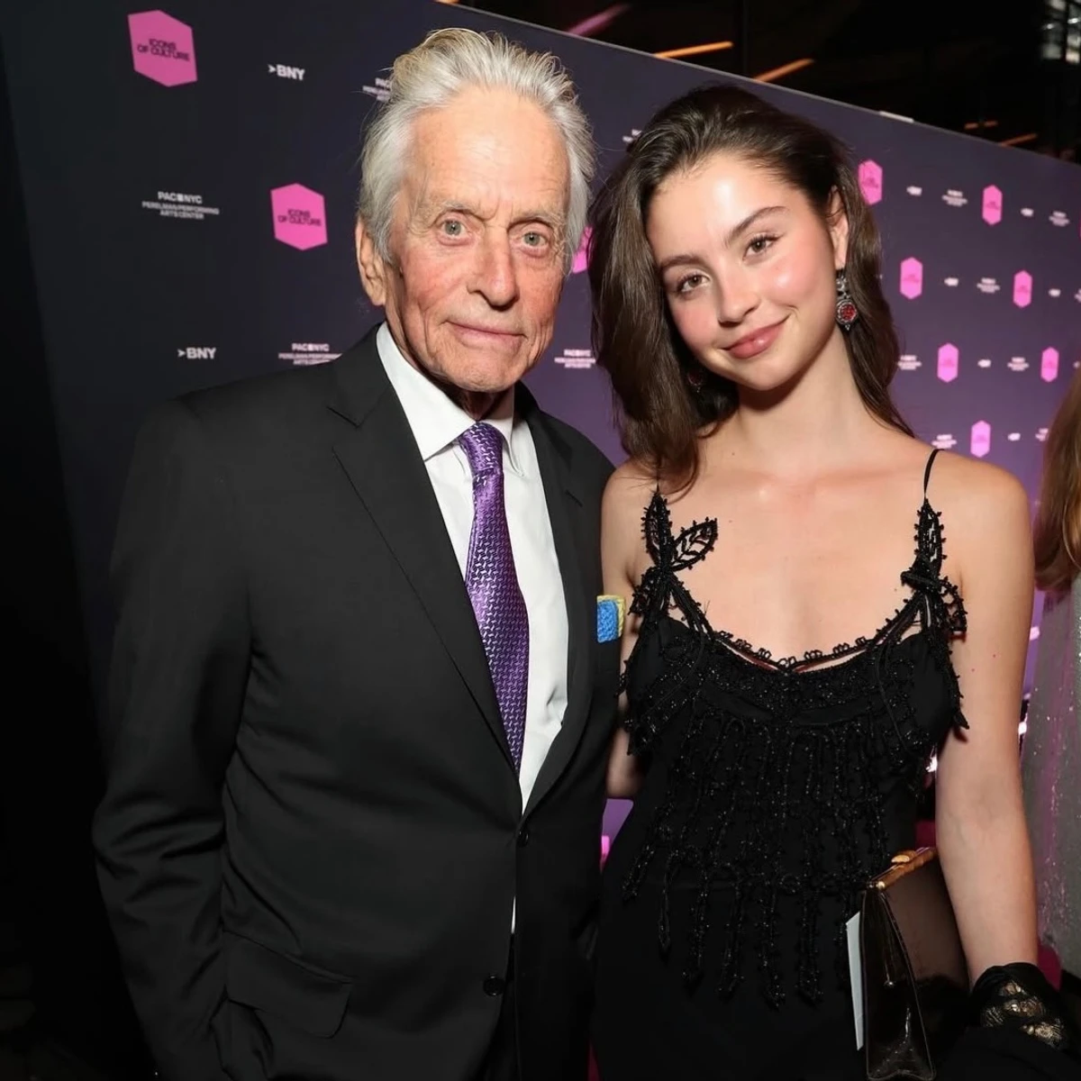 Майкл Дуглас мило привітав дочку від Кетрін Зети-Джонс з 23-річчям