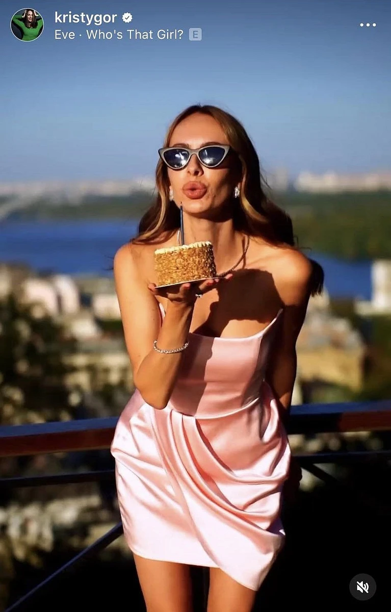 10-го жовтня Христина святкує свій день народження