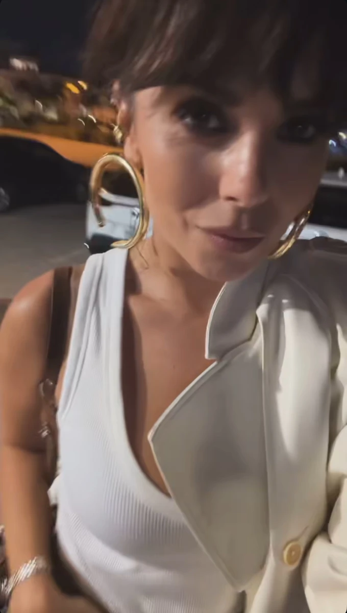 Настя Каменських похвалилася новою зачіскою