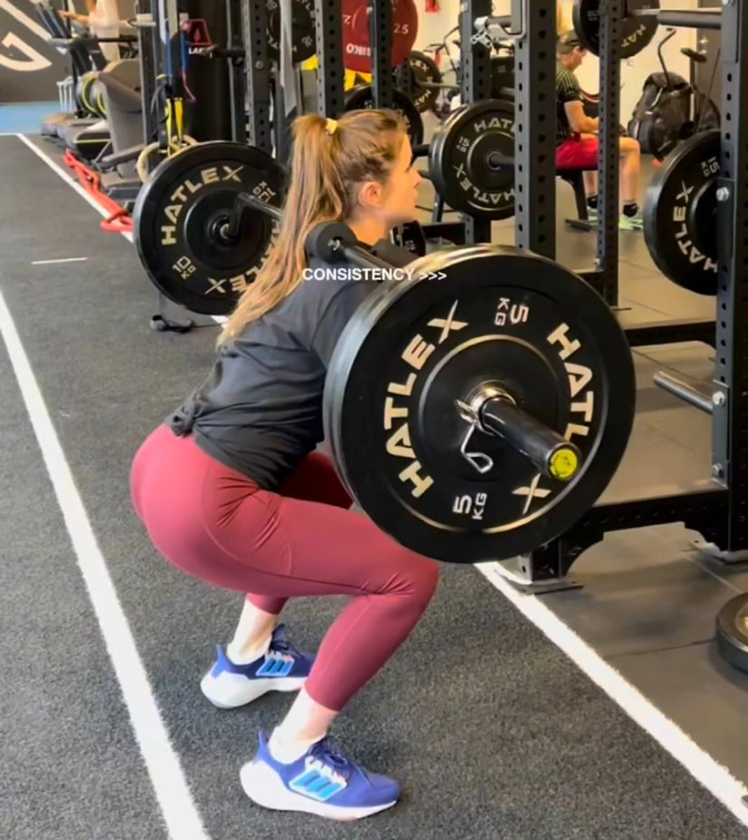 Світоліна пресідає зі штангою понад 10 кіло