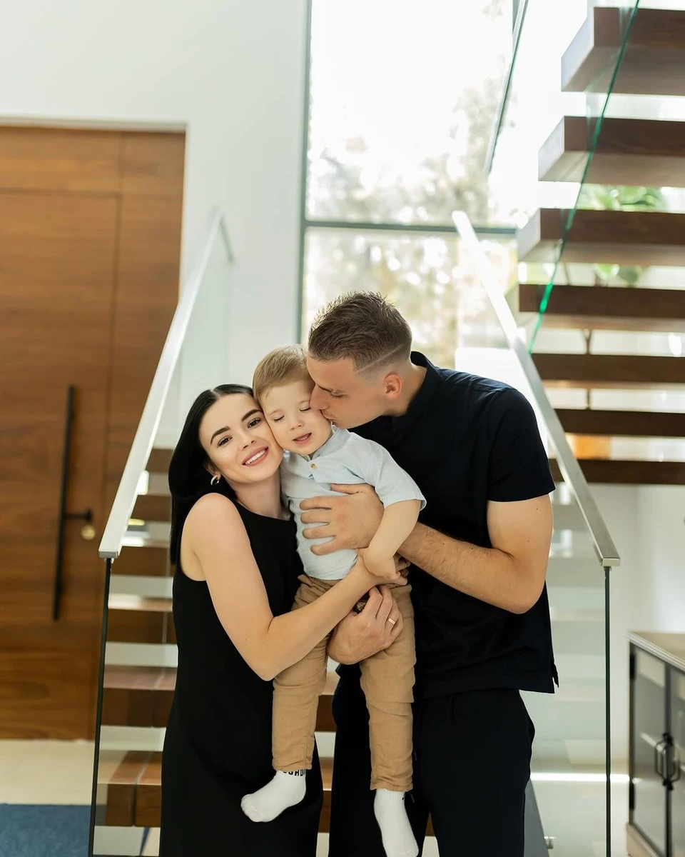 Свій Instagram Настя веде переважно іспанською