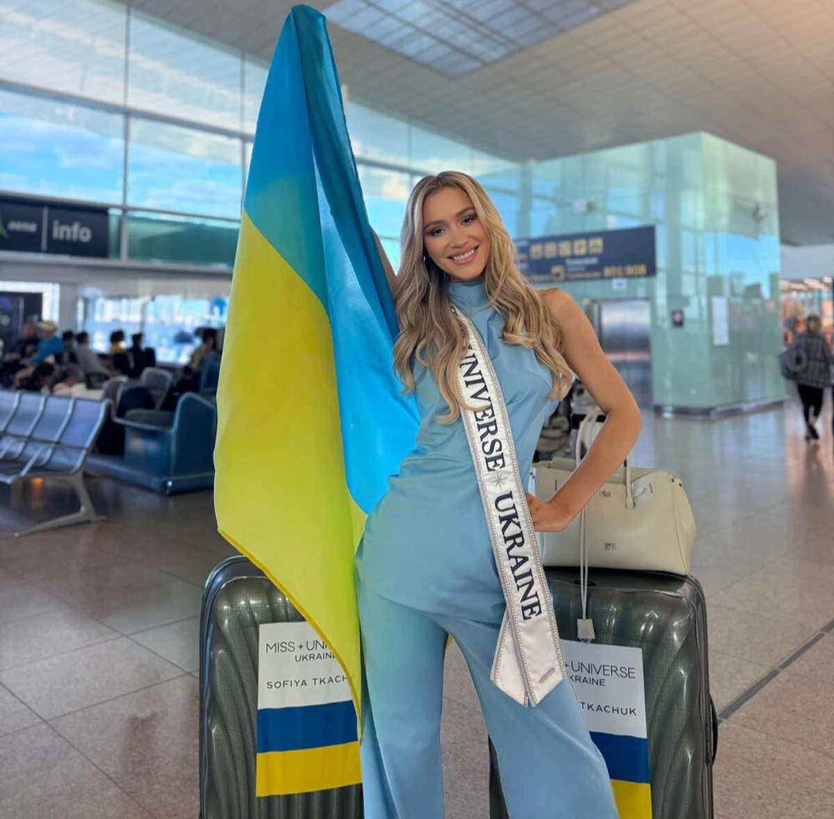Міс Всесвіт Україна-2025 Софія Ткачук відправилася на конкурс у Таїланд