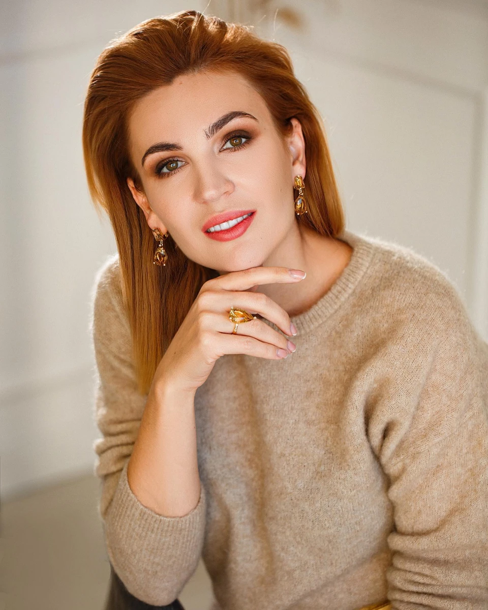 37-річна Олена має власний ювелірний бізнес й творчі захоплення
