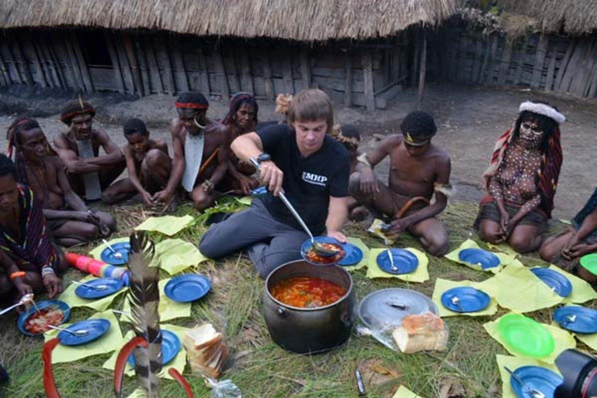 Дмитро Комаров борщ