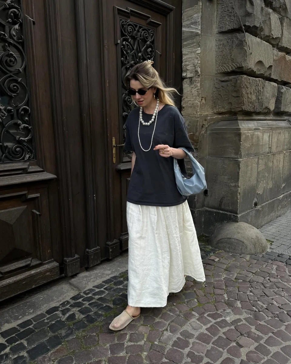 Чорна оверсайз футболка