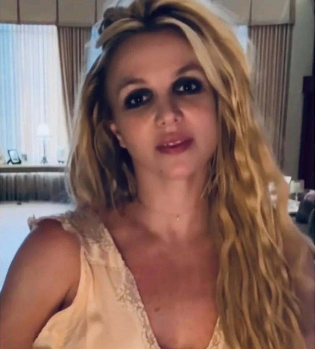 Брітні Спірз попозувала у білизні