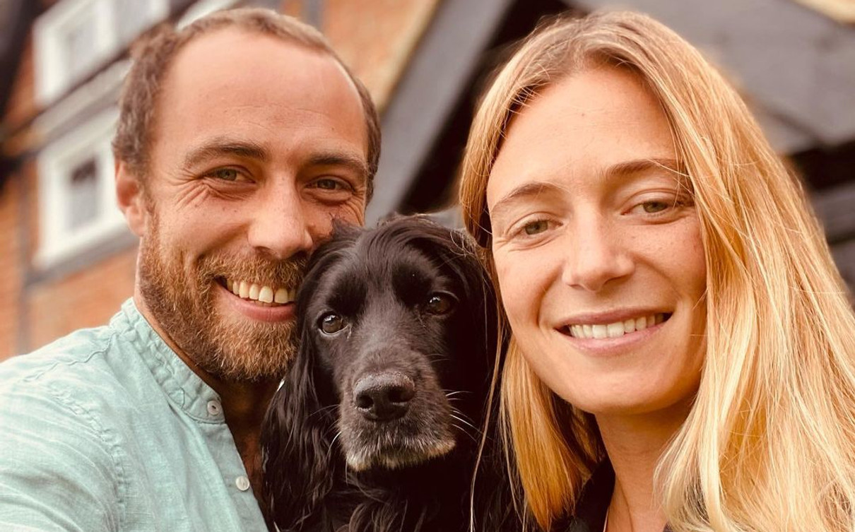 Джейм Міддлтон з дружиною та собакою