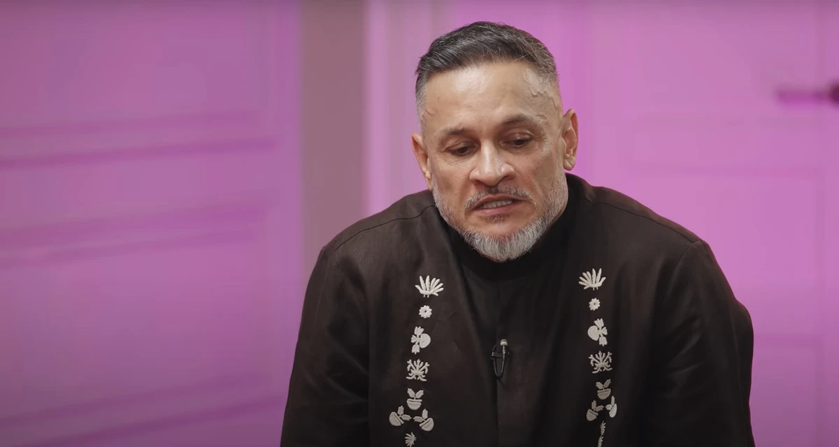 Ектор Хіменес-Браво розповів, чому не показує свою кохану у мережі