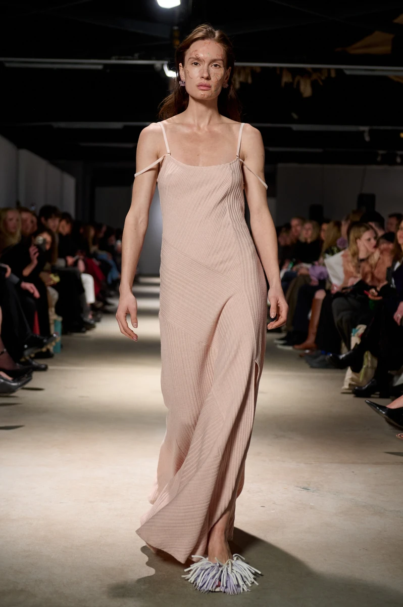 Саша Саботаж на подіумі BOBKOVA