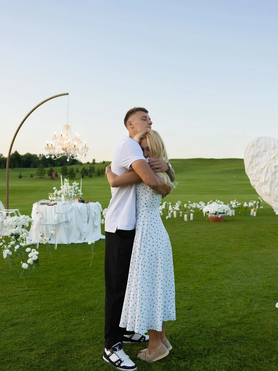 Володимир Бражко зробив романтичну пропозицію Даші Квітковій