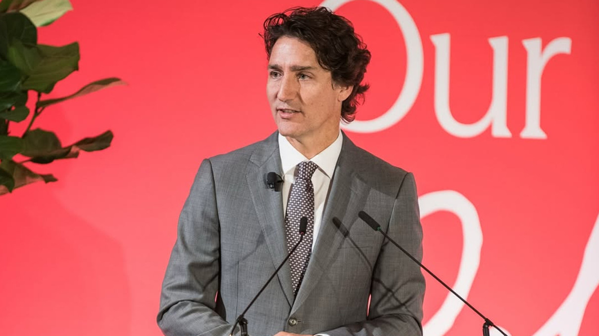 Джастін Трюдо позує для фото