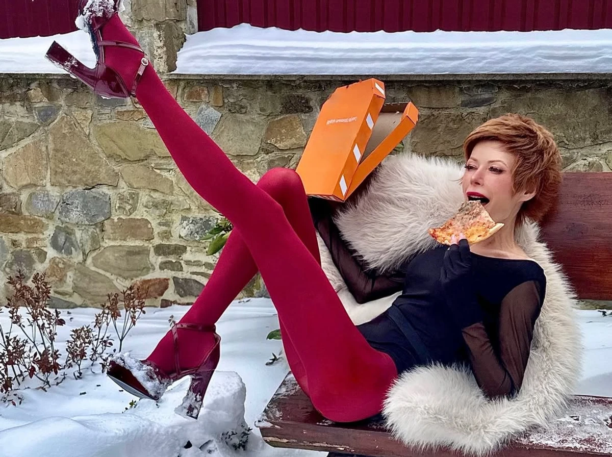 Олена-Христина Лебідь попозувала для фото