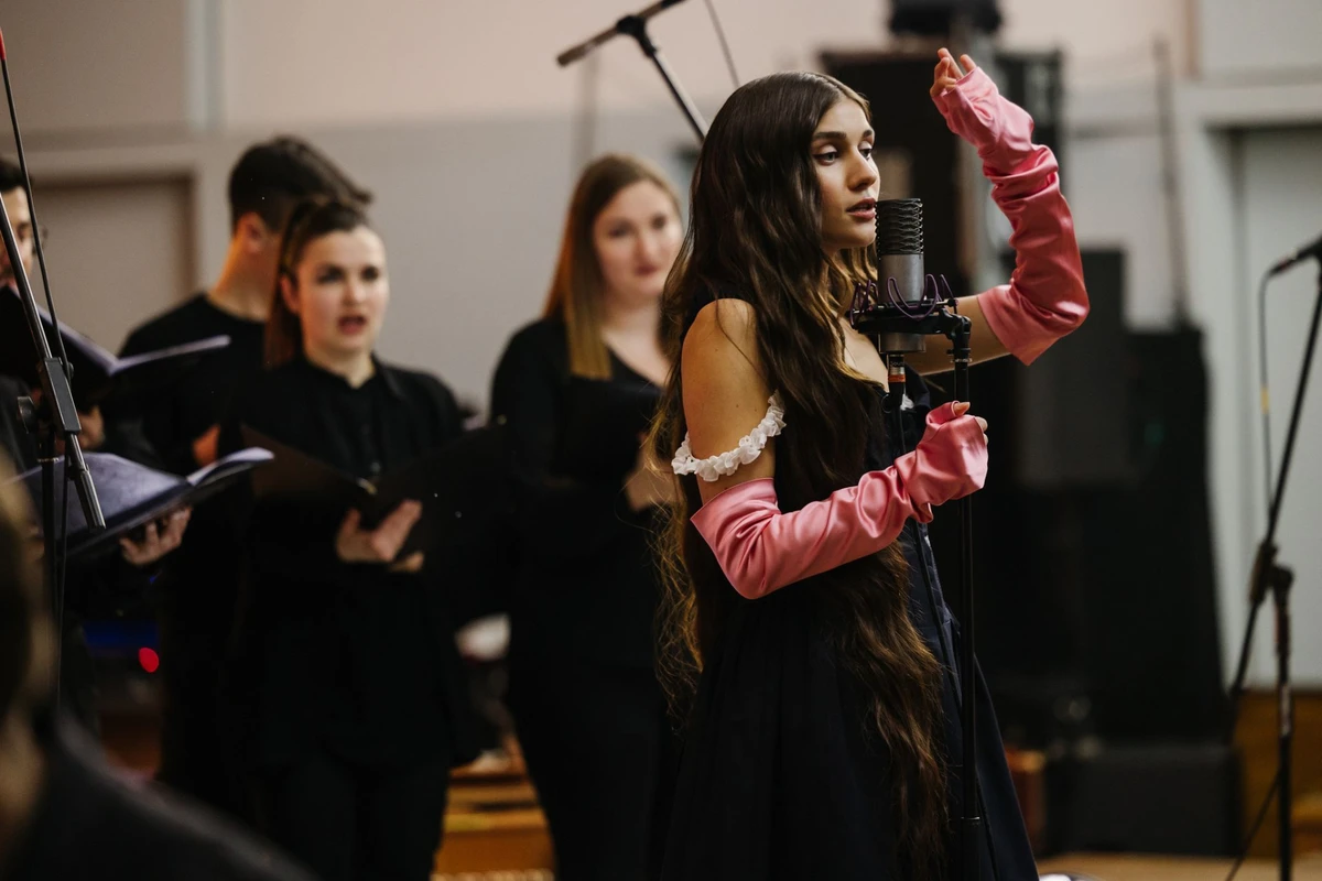 Jerry Heil заспівала вірш Кохання моє у проєкті Тіни Кароль