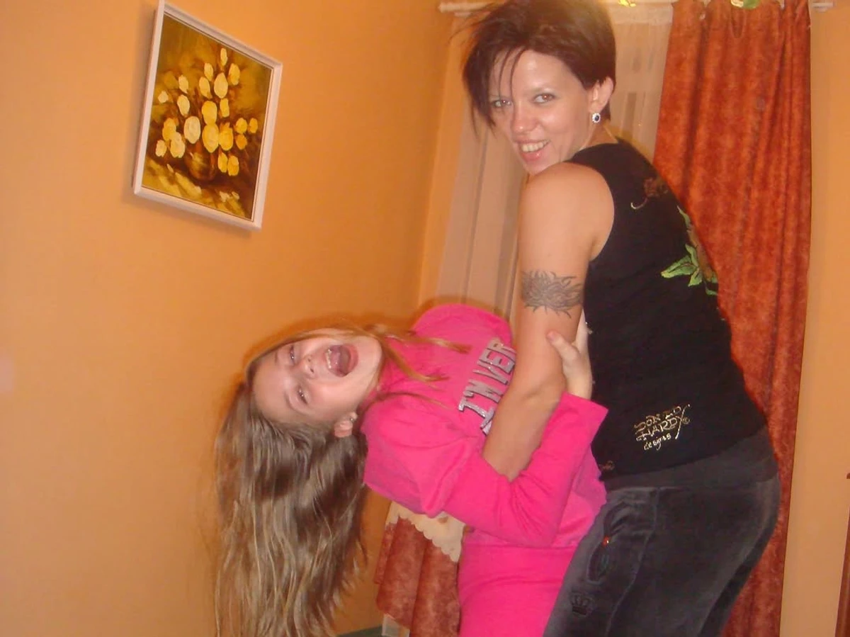 Ірина Горова показала дитячі фото з дочкою та себе у молодості